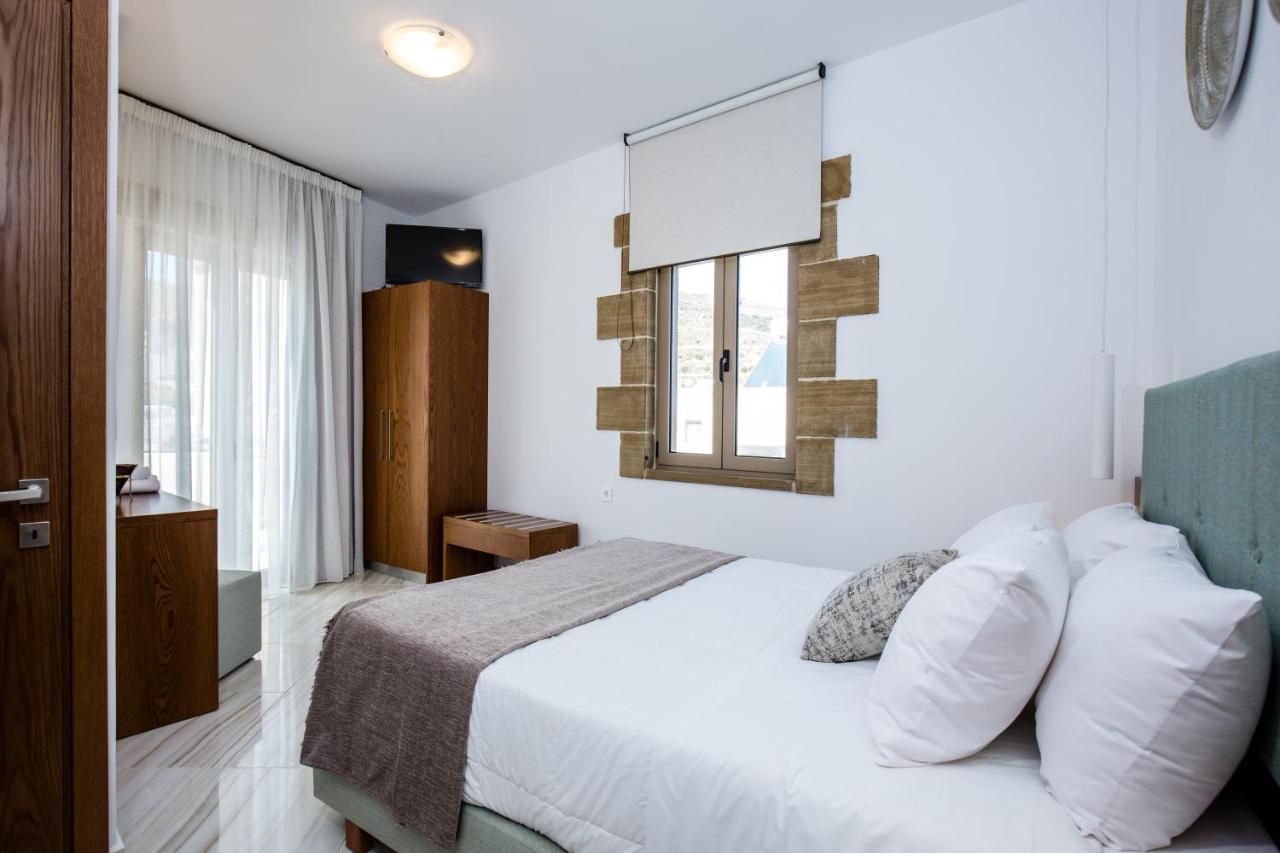 Agarathos Deluxe Homes - Kaliviani -On The Road To Balos Kissamos Exterior photo